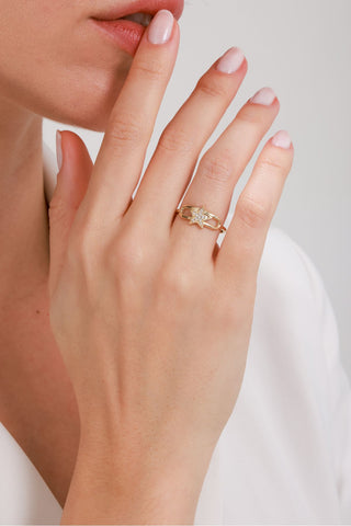 8 Ayar Yıldız Desenli Minimal Kadın Altın Yüzük