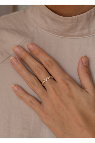 8 Ayar Zigzag Desenli Kadın Şık Eklem Altın Yüzük