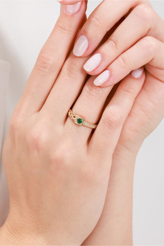 8 Ayar Yeşil Taşlı Modern Dokunuşlu Kadın Altın Yüzük