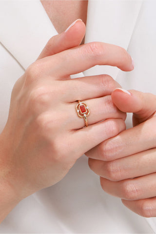 8 Ayar Trend Kırmızı Taşlı Kadın Altın Yüzük