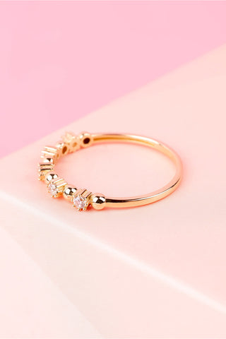 8 Ayar 5 Taşlı Minimal Hafif Kadın Altın Yüzük