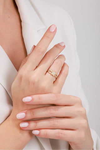 8 Ayar Yıldız Desenli Minimal Kadın Altın Yüzük