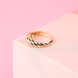 8 Ayar Altın İnce Salyangoz Kadın Yüzük