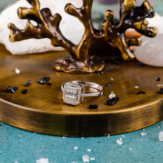 14 Ayar Altın Baget Taşlı Kadın Yüzük