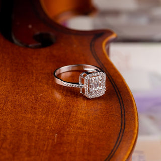 14 Ayar Altın Baget Taşlı Kadın Yüzük