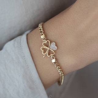 14 Ayar Altın Kalpli Taşlı Yonca Kadın Bileklik