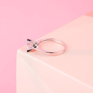 14 Ayar Altın Badem Tırnak Tektaş Kadın Yüzük